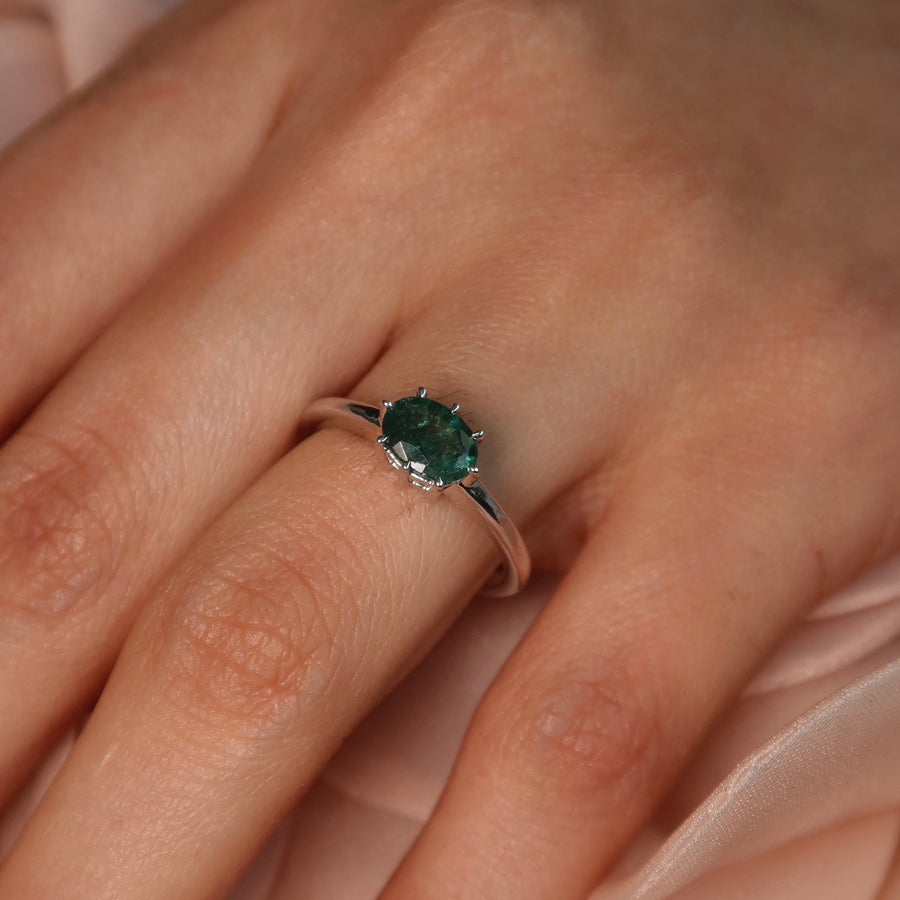 Oval Emerald Ring - Psylish