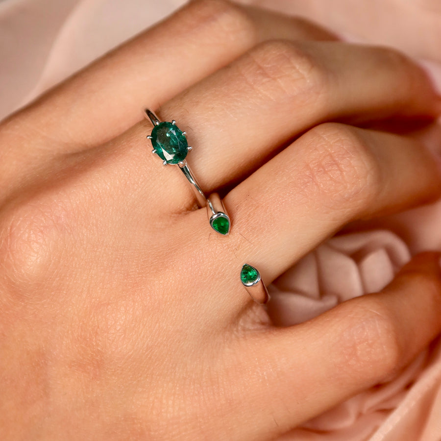 Isa Emerald Ring - Psylish