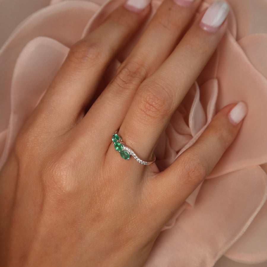 Leira Emerald Diamond Ring - Psylish