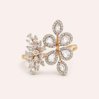 Elara White Sapphires Diamond Ring - Psylish