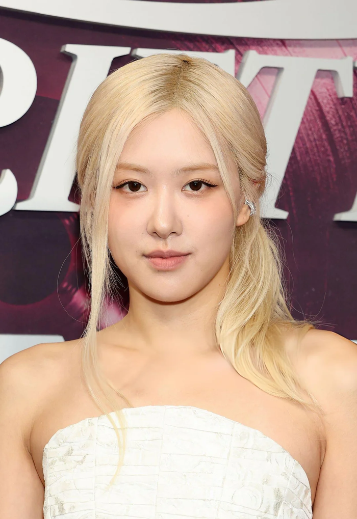 Rosé Ear Cuff