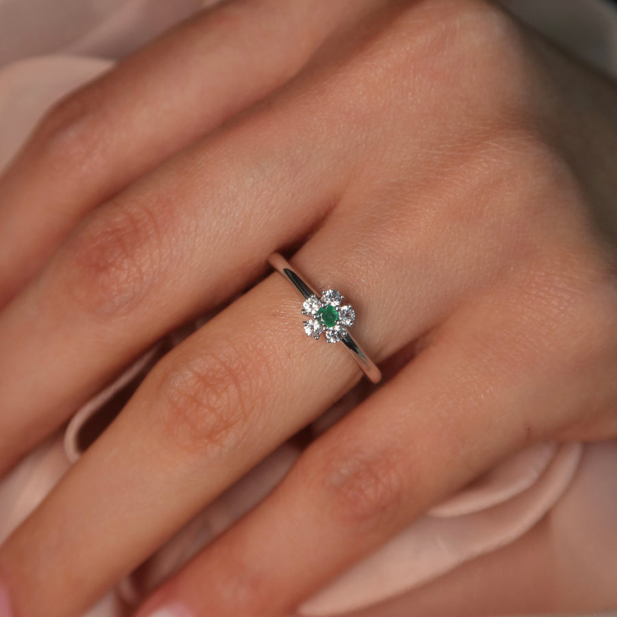Blossom White Sapphire Ring - Psylish