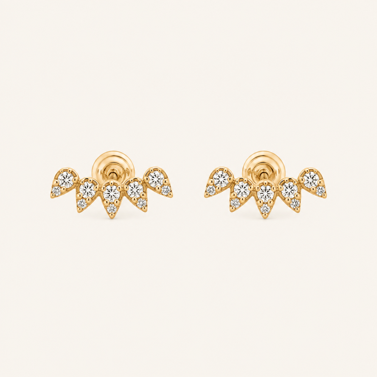 Crane Curve Diamond Stud Earrings - Psylish