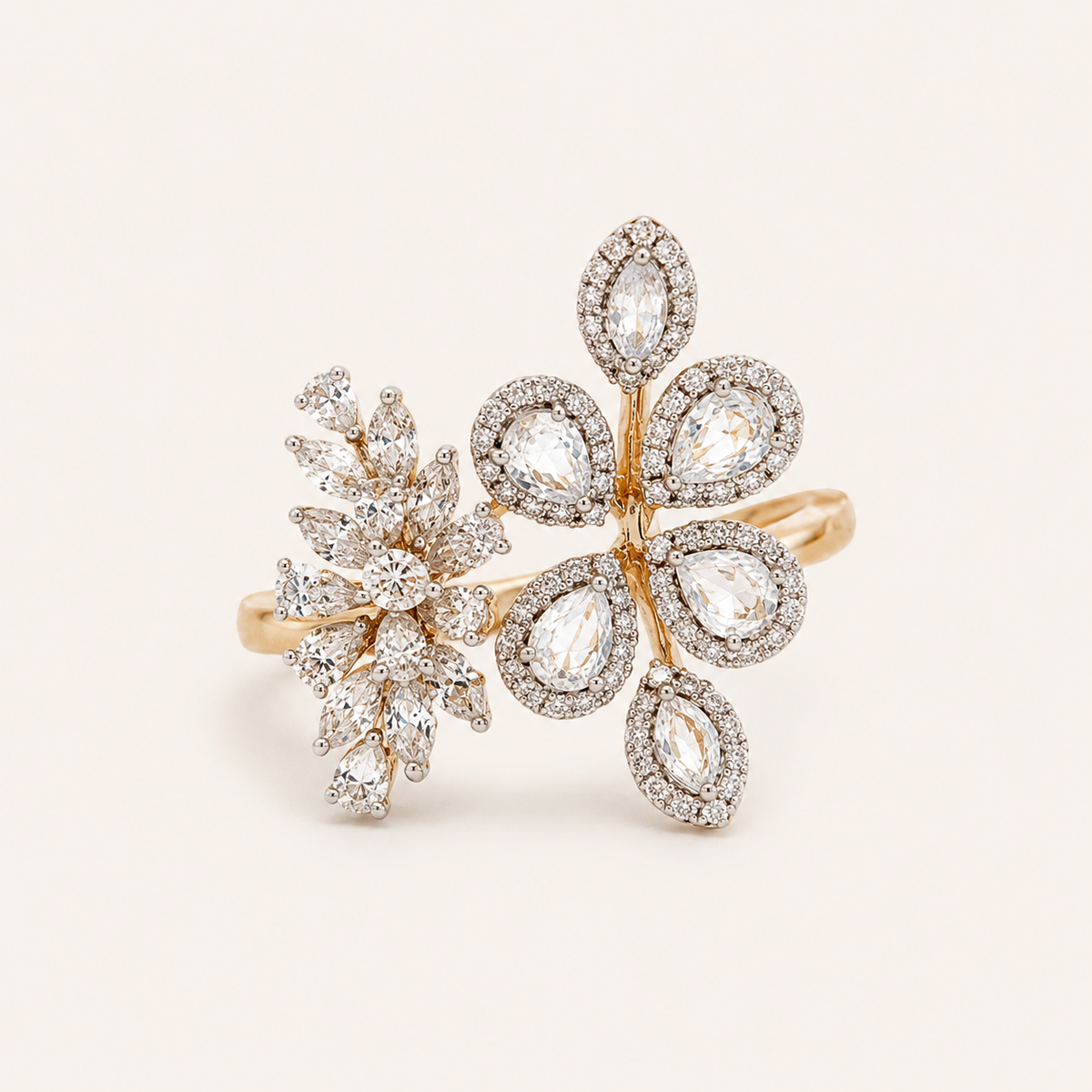 Elara White Sapphires Diamond Ring - Psylish