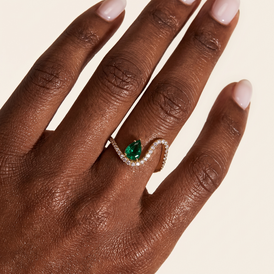 Feyre Natural Zambian Emerald Ring