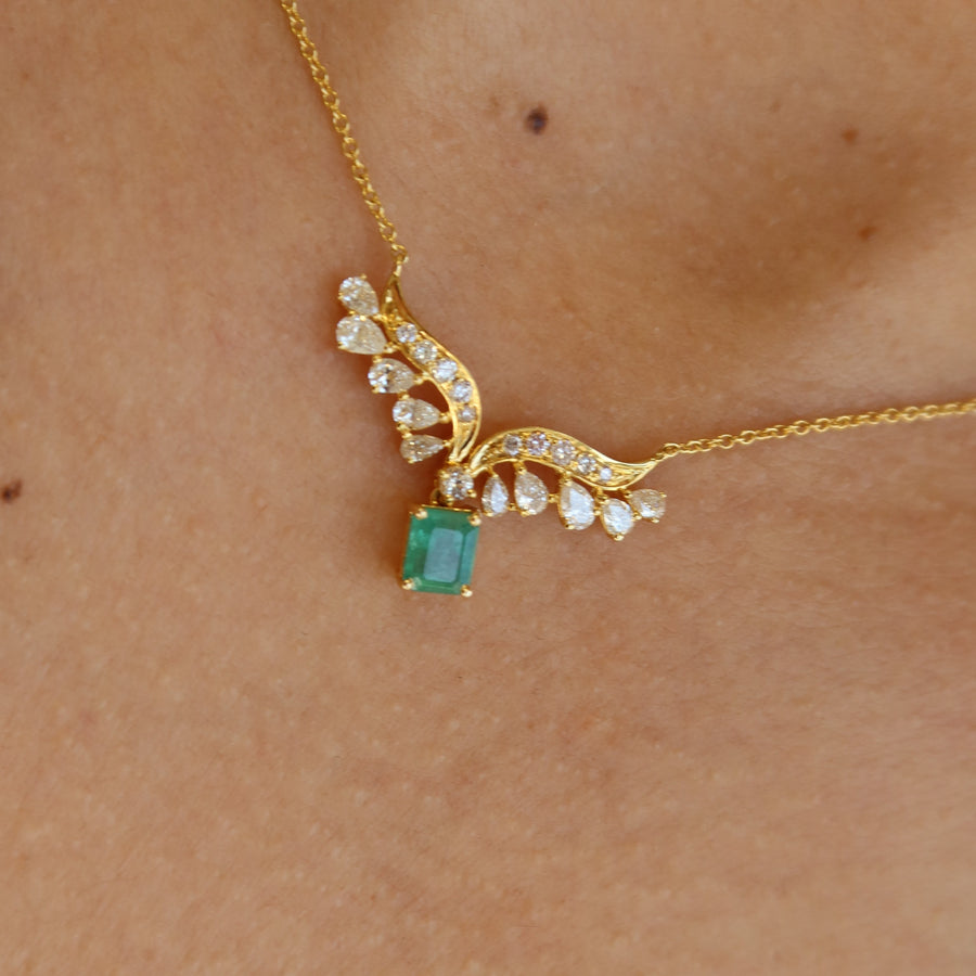 Holly Emerald Necklace - Psylish