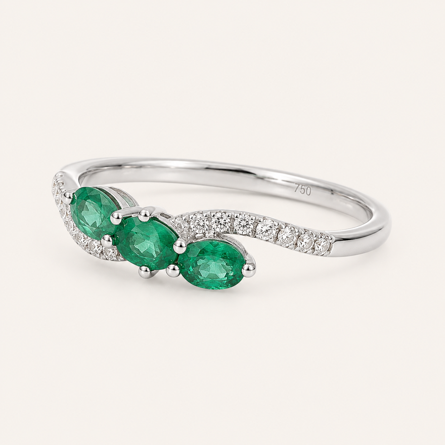 Leira Emerald Diamond Ring - Psylish